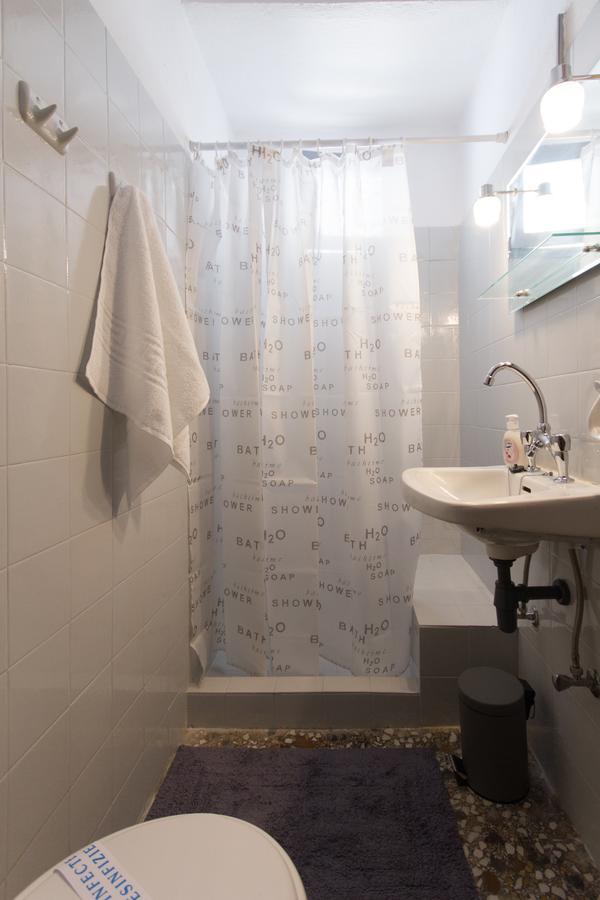 View Rooms Piso Livadi Exterior foto